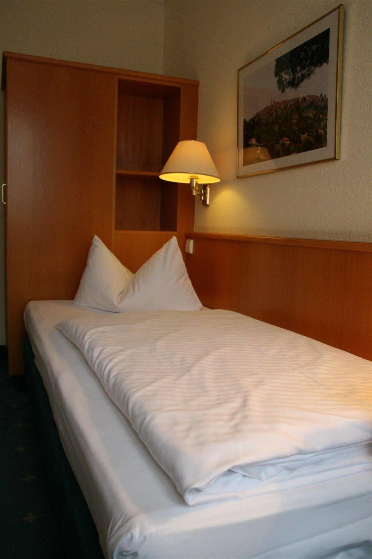 Hotel Birgit Berlin Mitte Exterior photo