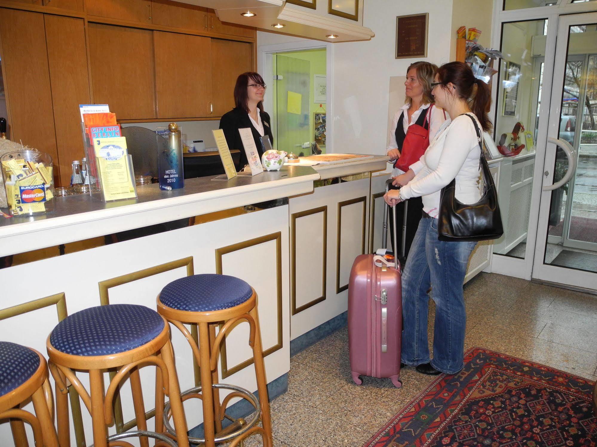 Hotel Birgit Berlin Mitte Exterior photo
