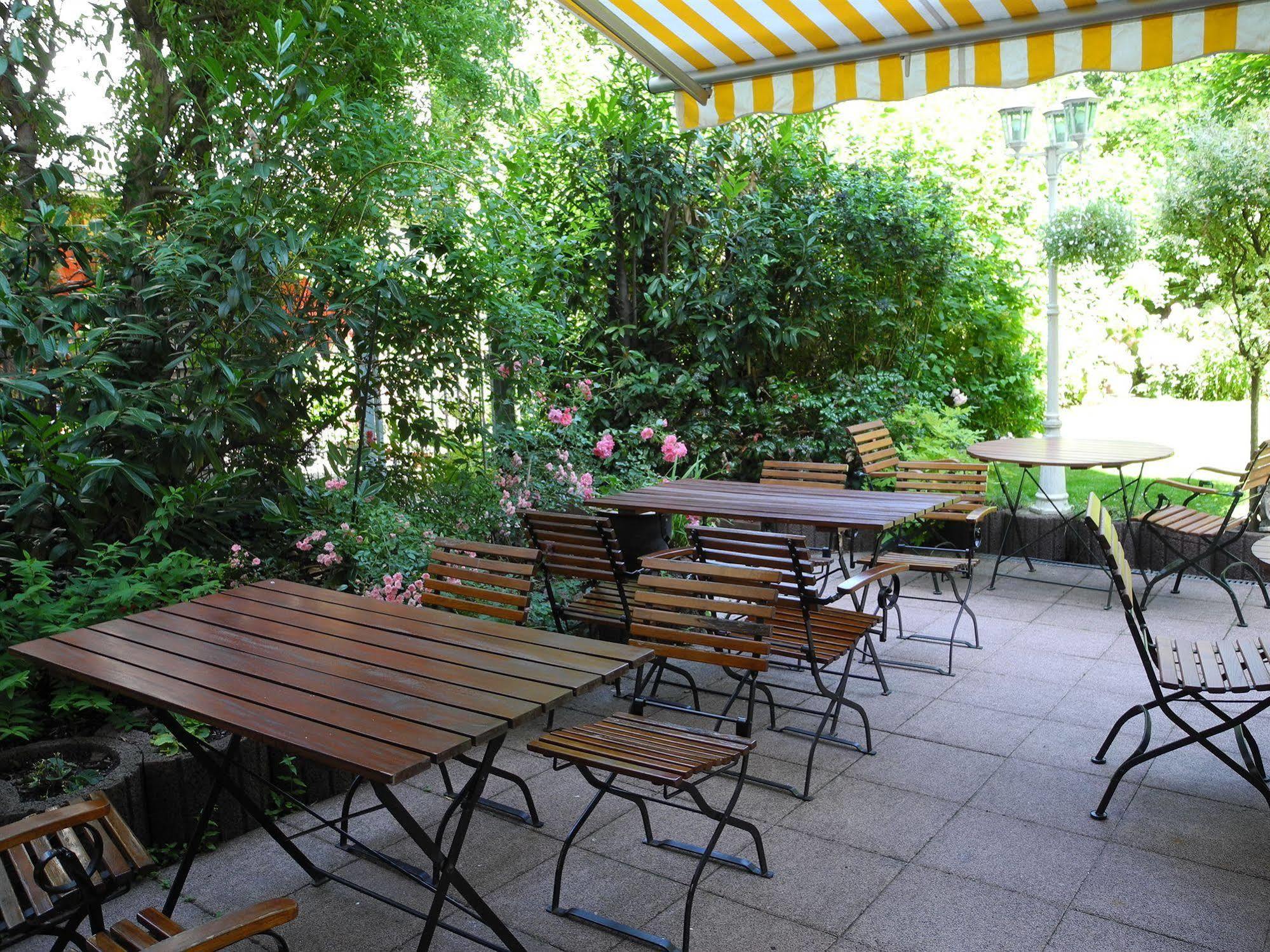 Hotel Birgit Berlin Mitte Exterior photo
