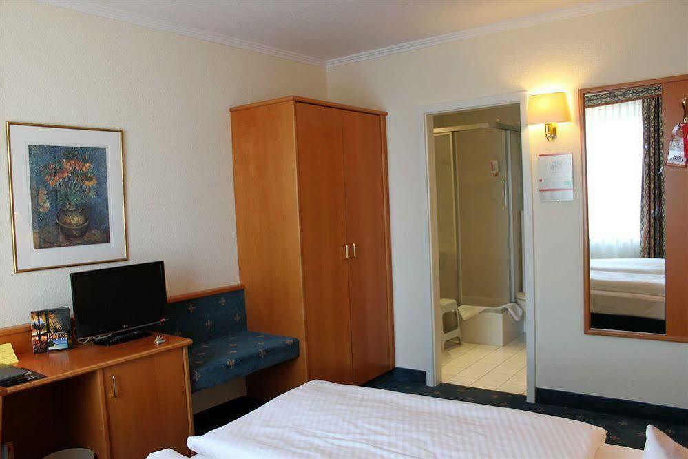 Hotel Birgit Berlin Mitte Exterior photo